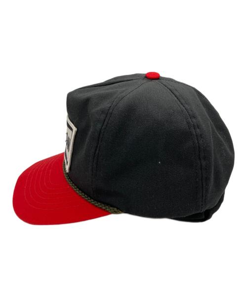 CHAMPION SPARK PLUG（チャンピオンスパークプラグ）CHAMPION SPARK PLUG (チャンピオンスパークプラグ) トラッカーキャップ ブラック×レッドの古着・服飾アイテム