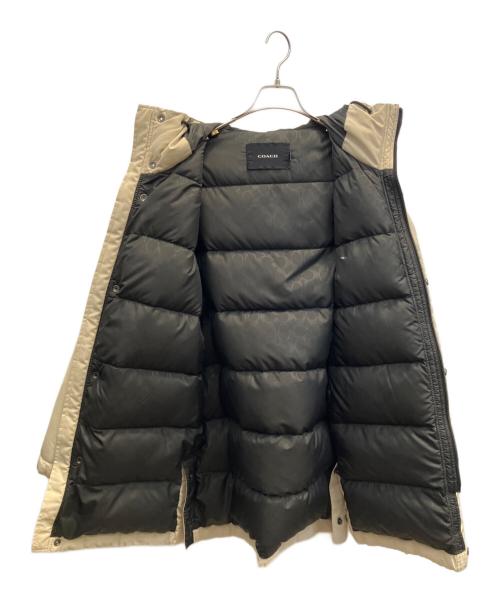 COACH（コーチ）COACH (コーチ) エレベイティッドダウンパーカ アイボリー サイズ:SIZE Mの古着・服飾アイテム
