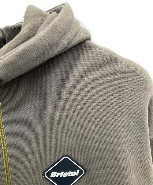F.C.R.B.（エフシーレアルブリストル）F.C.R.B. (エフシーレアルブリストル) プルオーバーパーカー オリーブ サイズ:Ｓの古着・服飾アイテム