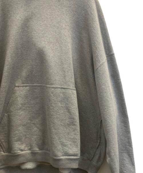 YSTRDY'S TMRRW（イエスタデイズトゥモロウ）YSTRDY'S TMRRW (イエスタデイズトゥモロウ) プルオーバーパーカー グレー サイズ:Ｌの古着・服飾アイテム