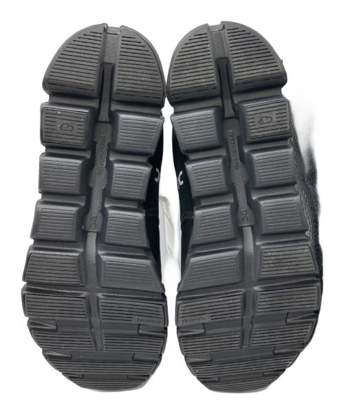 on（オン）on (オン) ランニングシューズ ブラック サイズ:27 未使用品の古着・服飾アイテム