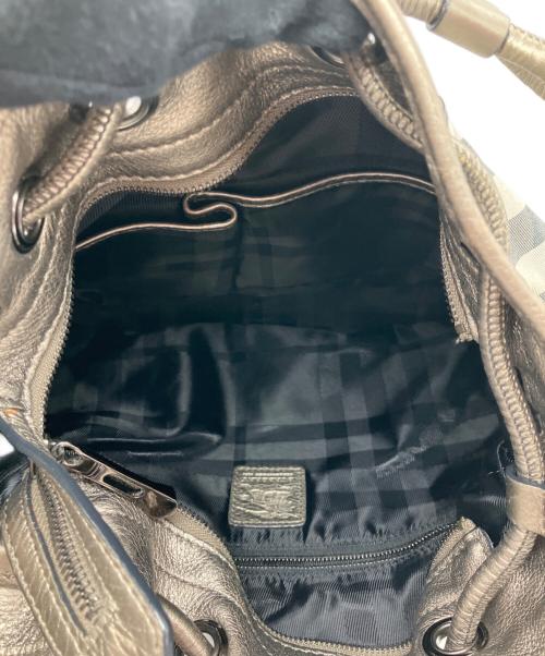 BURBERRY（バーバリー）BURBERRY (バーバリー) ワンショルダーバッグ ネイビー×シルバーの古着・服飾アイテム