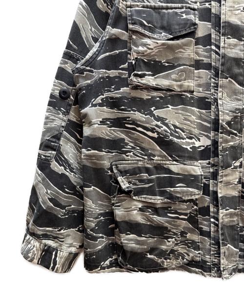 WTAPS（ダブルタップス）WTAPS (ダブルタップス) デニムジャケット ブラック×グレー サイズ:フリーの古着・服飾アイテム