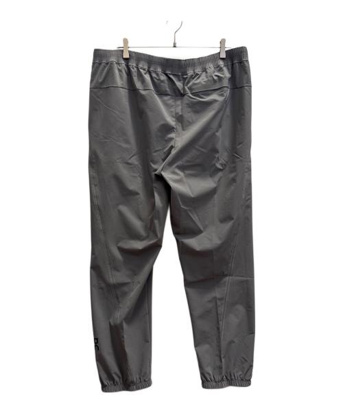 on（オン）on (オン) Focus Pants グレー サイズ:XL 未使用品の古着・服飾アイテム
