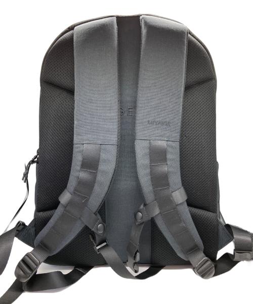 WHITEAGE（ホワイタージュ）WHITEAGE (ホワイタージュ) GEX Daypack M ブラック×グレーの古着・服飾アイテム