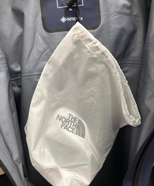 THE NORTH FACE（ザ ノース フェイス）THE NORTH FACE (ザ ノース フェイス) マウンテンパーカー ブラック×ネイビー サイズ:XL 未使用品の古着・服飾アイテム