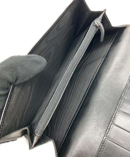 GUCCI（グッチ）GUCCI (グッチ) GGキャンパス二つ折り長財布 ブラックの古着・服飾アイテム