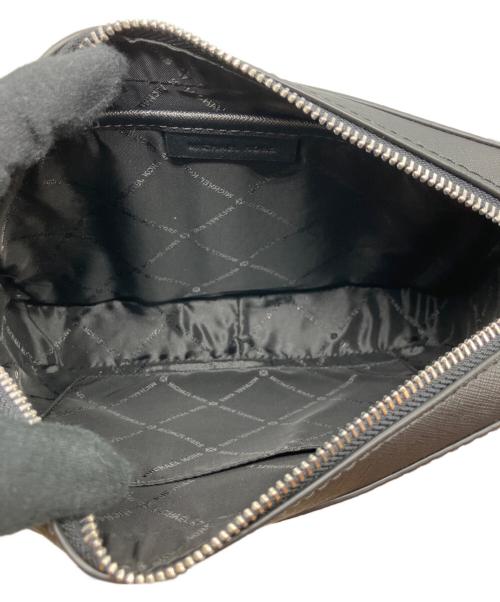 MICHAEL KORS（マイケル・コース）MICHAEL KORS (マイケル・コース) ショルダーバッグ ブラックの古着・服飾アイテム