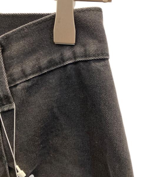 KBF（ケービーエフ）KBF (ケービーエフ) BIGポケットデザインデニム グレー サイズ:SIZE 38 未使用品の古着・服飾アイテム