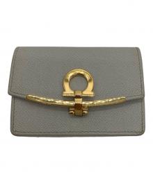 Salvatore Ferragamo（サルヴァトーレ フェラガモ）の古着「カードケース　ガンチーニ」｜ライトグレー