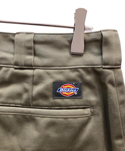 Dickies（ディッキーズ）Dickies (ディッキーズ) TOMORROW LAND (トゥモローランド) チノパン オリーブ サイズ:W34の古着・服飾アイテム