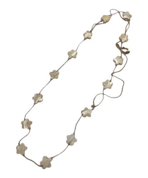 45R（フォーティファイブ・アール）45R (フォーティファイブ・アール) シェルフラワーネックレス ホワイトの古着・服飾アイテム