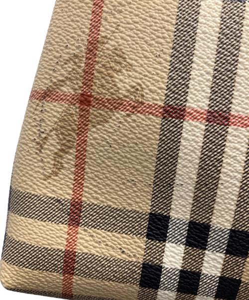 BURBERRY（バーバリー）BURBERRY (バーバリー) ノバチェックハンドポーチ ベージュの古着・服飾アイテム