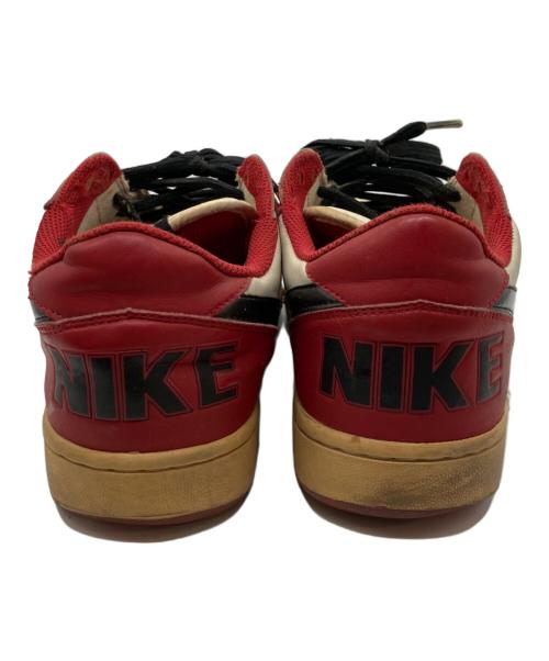 NIKE（ナイキ）NIKE (ナイキ) ローカットスニーカー レッド×ホワイト サイズ:26.5cmの古着・服飾アイテム