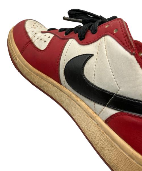 NIKE（ナイキ）NIKE (ナイキ) ローカットスニーカー レッド×ホワイト サイズ:26.5cmの古着・服飾アイテム