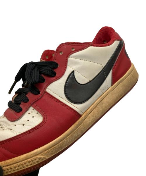 NIKE（ナイキ）NIKE (ナイキ) ローカットスニーカー レッド×ホワイト サイズ:26.5cmの古着・服飾アイテム