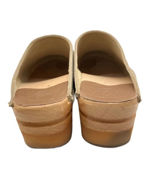 Needles（ニードルズ）Needles (ニードルズ) TROENTORP (トロエントープ) Swedish Clog-Tassel Bit/Rough Out ベージュ サイズ:SIZE 40の古着・服飾アイテム