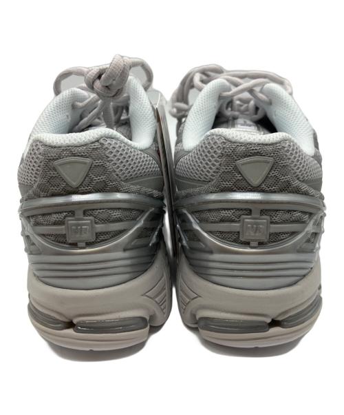 NEW BALANCE（ニューバランス）NEW BALANCE (ニューバランス) U1906WFE SILVER ライトグレー サイズ:	SIZE 26.5cm 未使用品の古着・服飾アイテム