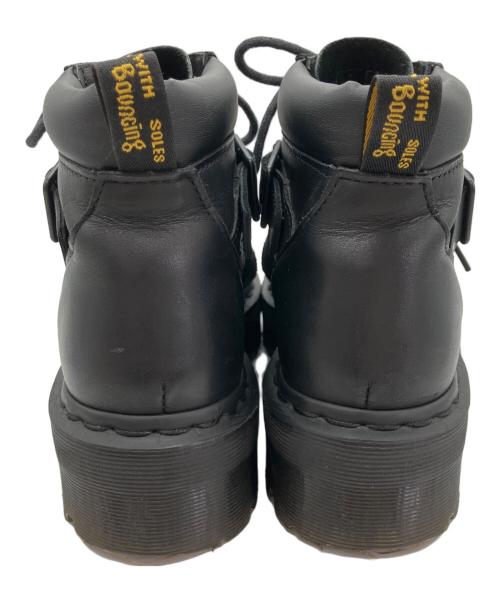 Dr.Martens（ドクターマーチン）Dr.Martens (ドクターマーチン) BEAUMANN CROSS STRAP BOOT ブラック サイズ:UK 6の古着・服飾アイテム