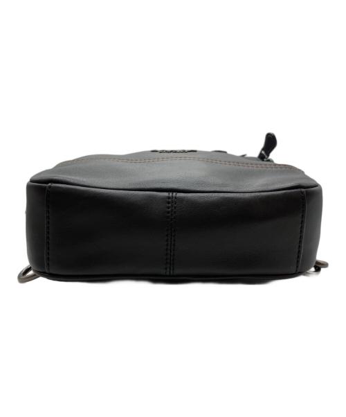 COACH（コーチ）COACH (コーチ) グラハムレザー スリングボディバッグ ブラックの古着・服飾アイテム