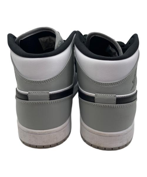 NIKE（ナイキ）NIKE (ナイキ) Air Jordan 1 Mid　Light Smoke Grey グレー×ホワイト サイズ:SIZE 26.5cmの古着・服飾アイテム