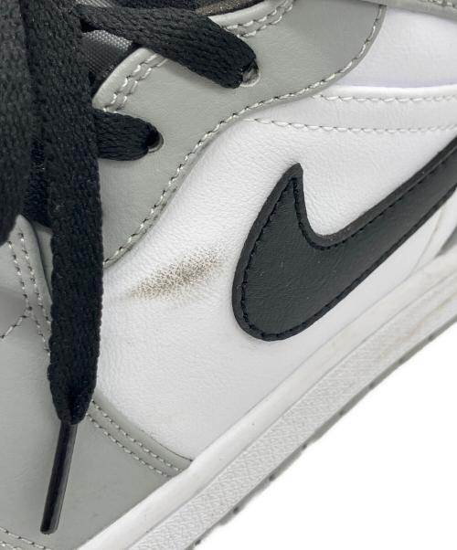 NIKE（ナイキ）NIKE (ナイキ) Air Jordan 1 Mid　Light Smoke Grey グレー×ホワイト サイズ:SIZE 26.5cmの古着・服飾アイテム