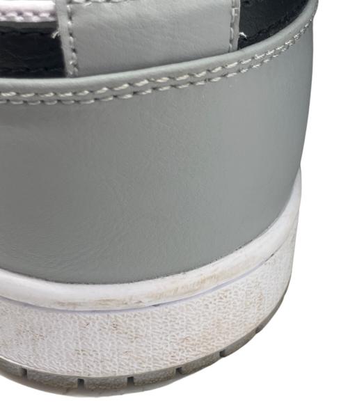 NIKE（ナイキ）NIKE (ナイキ) Air Jordan 1 Mid　Light Smoke Grey グレー×ホワイト サイズ:SIZE 26.5cmの古着・服飾アイテム