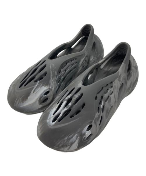 adidas（アディダス）adidas (アディダス) YZY FOAM RNR グレー サイズ:26cmの古着・服飾アイテム