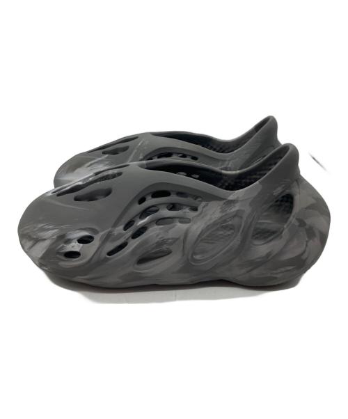 adidas（アディダス）adidas (アディダス) YZY FOAM RNR グレー サイズ:26cmの古着・服飾アイテム