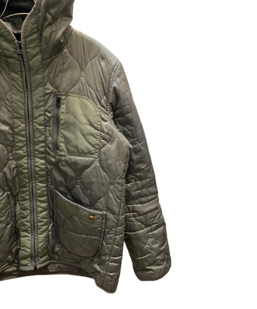 ALPHA INDUSTRIES（アルファインダストリーズ）ALPHA INDUSTRIES (アルファインダストリーズ) キルティングジャケット カーキ サイズ:XLの古着・服飾アイテム