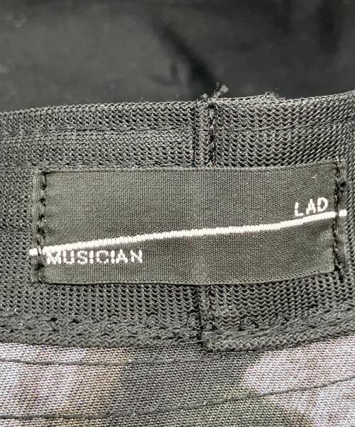 LAD MUSICIAN&PAINT ROSE + CAT（ラッドミュージシャン）LAD MUSICIAN&PAINT ROSE + CAT (ラッドミュージシャン) BUCKET HAT ブラックの古着・服飾アイテム