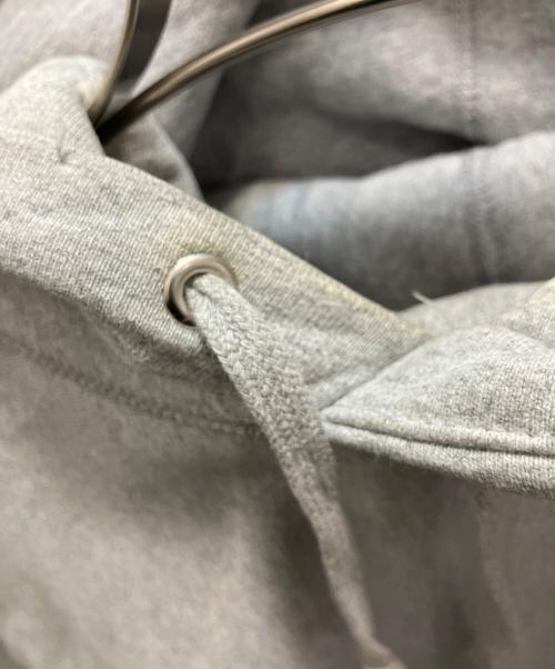 SUPREME（シュプリーム）SUPREME (シュプリーム) プルオーバーパーカー グレー サイズ:Мの古着・服飾アイテム