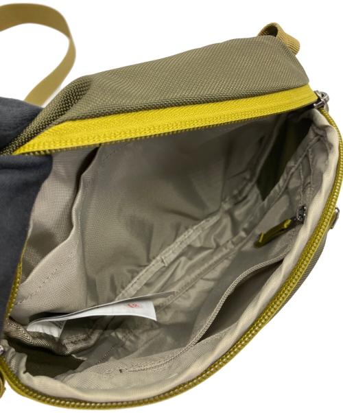 ARC'TERYX（アークテリクス）ARC'TERYX (アークテリクス) ショルダーバッグ　Arro 8 カーキの古着・服飾アイテム