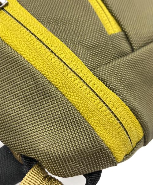 ARC'TERYX（アークテリクス）ARC'TERYX (アークテリクス) ショルダーバッグ　Arro 8 カーキの古着・服飾アイテム