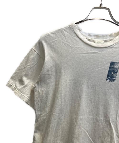 Patagonia（パタゴニア）Patagonia (パタゴニア) Beneficial T's ホワイト サイズ:Мの古着・服飾アイテム