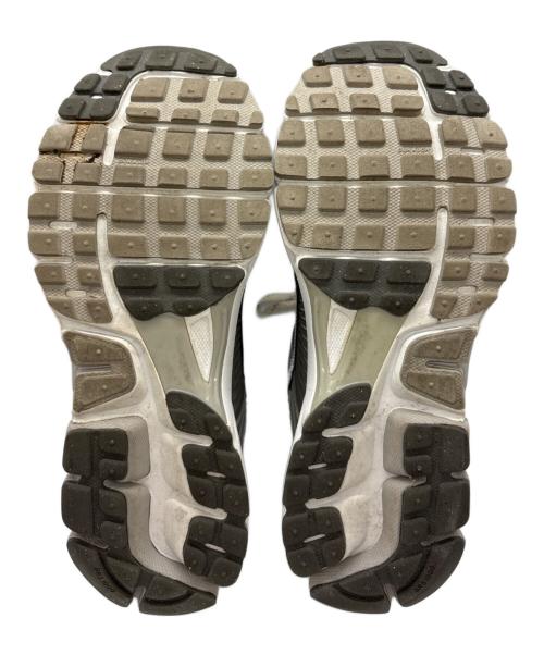 NIKE（ナイキ）NIKE (ナイキ) ローカットスニーカー グレー サイズ:	SIZE 25.5cmの古着・服飾アイテム