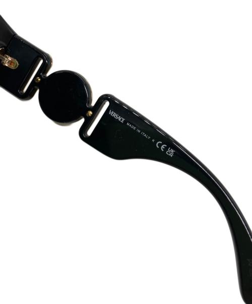 VERSACE（ヴェルサーチェ）VERSACE (ヴェルサーチェ) メデューサビギーサングラス ブラック サイズ:53□18の古着・服飾アイテム