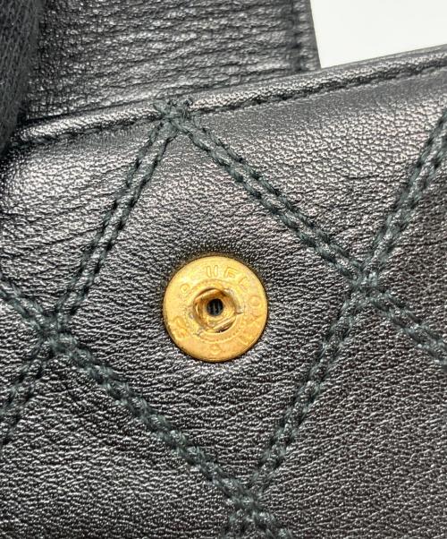 CHANEL（シャネル）CHANEL (シャネル) がま口2つ折り財布 ブラックの古着・服飾アイテム