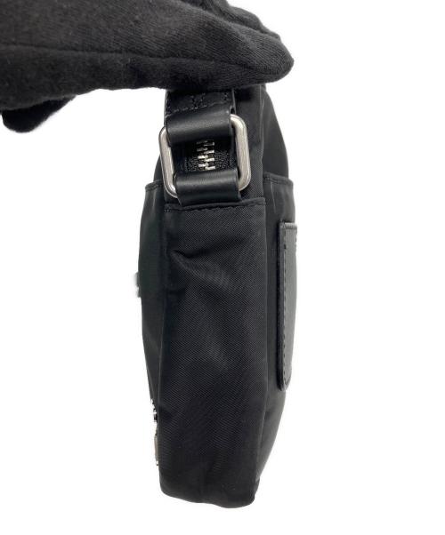 AMI Alexandre Mattiussi（アミアレクサンドルマテュッシ）AMI Alexandre Mattiussi (アミアレクサンドルマテュッシ) ショルダーポーチ ブラックの古着・服飾アイテム