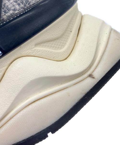 NEW BALANCE（ニューバランス）NEW BALANCE (ニューバランス) ローカットスニーカー　U9060SNA ベージュ×グレー サイズ:SIZE 28.5cmの古着・服飾アイテム