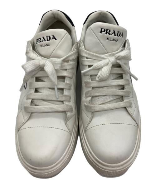 PRADA（プラダ）PRADA (プラダ) ローカットスニーカー ホワイト サイズ:36.5の古着・服飾アイテム