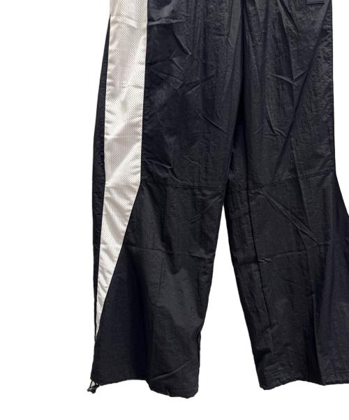 NIKE（ナイキ）NIKE (ナイキ) 裏メッシュエアウーブンパンツ ブラック サイズ:М 未使用品の古着・服飾アイテム