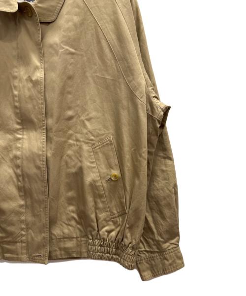 BURBERRY（バーバリー）BURBERRY (バーバリー) スイングトップ ベージュ サイズ:不明の古着・服飾アイテム
