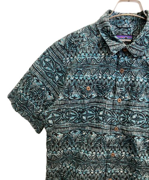Patagonia（パタゴニア）Patagonia (パタゴニア) 半袖シャツ ブラック×ブルー サイズ:Ｓの古着・服飾アイテム