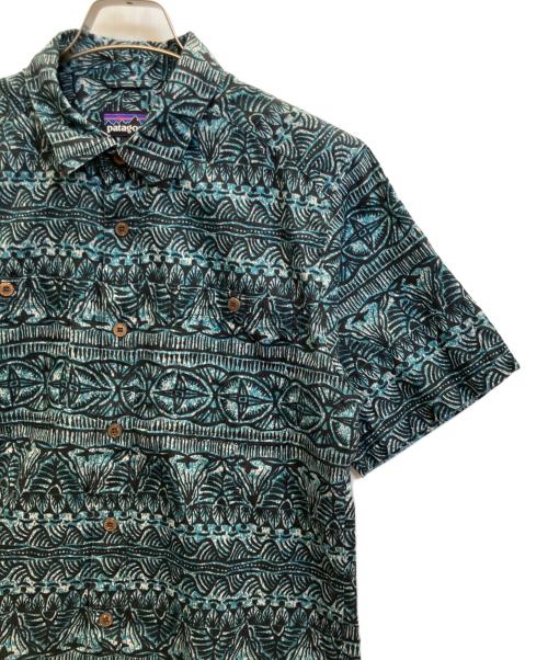 Patagonia（パタゴニア）Patagonia (パタゴニア) 半袖シャツ ブラック×ブルー サイズ:Ｓの古着・服飾アイテム
