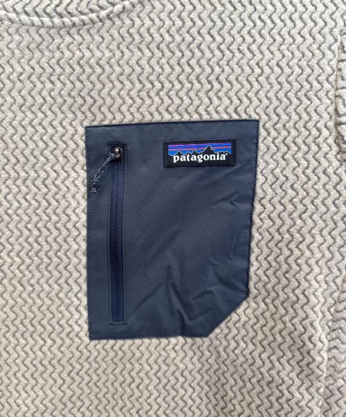 Patagonia（パタゴニア）Patagonia (パタゴニア) R1エア クルーネック ベージュ サイズ:Мの古着・服飾アイテム