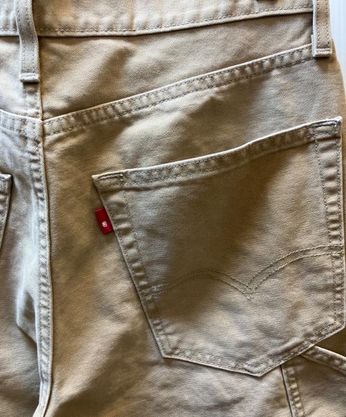 LEVI'S（リーバイス）LEVI'S (リーバイス) デニムパンツ ベージュ サイズ: W30×L32の古着・服飾アイテム