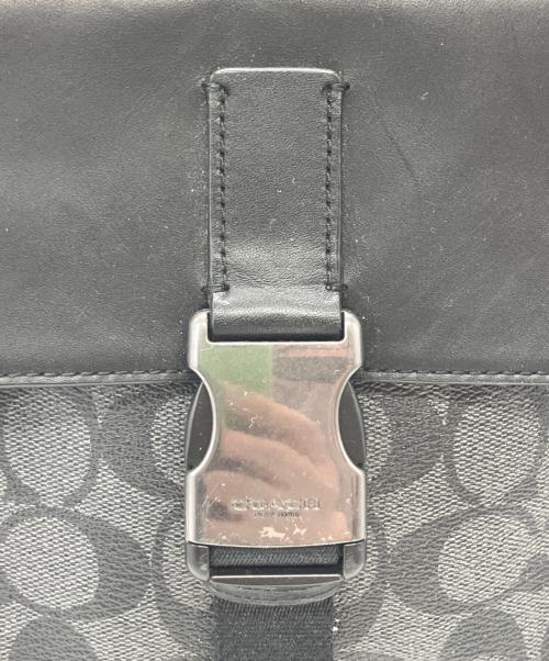 COACH（コーチ）COACH (コーチ) トラックパック シグネチャー ブラックの古着・服飾アイテム