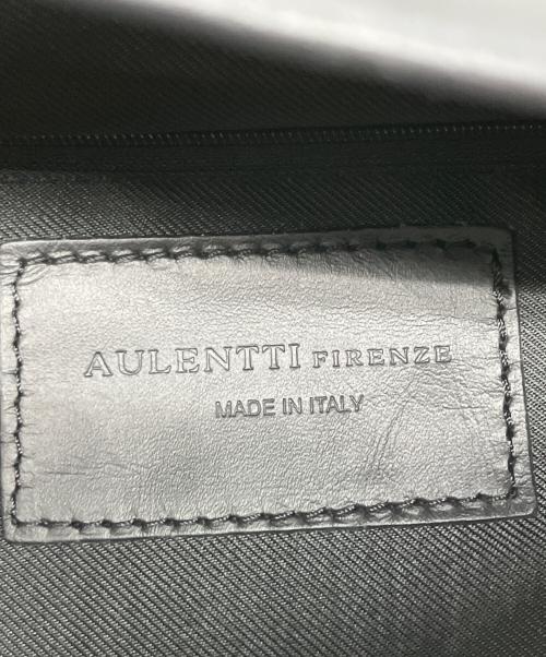 AULENTTI（オウレンティ）AULENTTI (オウレンティ) ターンロックボディバッグ ブラックの古着・服飾アイテム