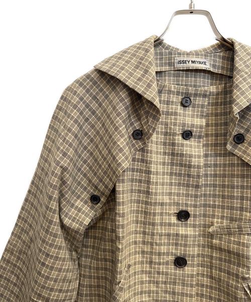 ISSEY MIYAKE（イッセイミヤケ）ISSEY MIYAKE (イッセイミヤケ) 変形コート カーキ サイズ:フリーの古着・服飾アイテム